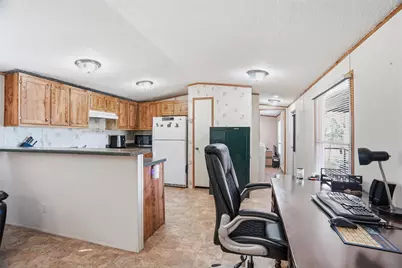 4037 Lands End Court, Granbury, TX 76048 - Photo 17