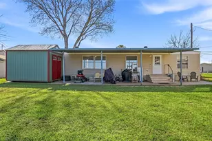 4037 Lands End Ct, Granbury, TX 76048 - Photo 5