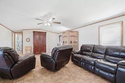 4037 Lands End Court, Granbury, TX 76048 - Photo 13