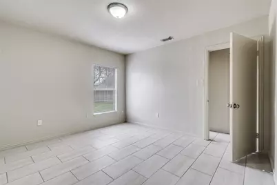 7909 Wanebe Drive, Dallas, TX 75235 - Photo 11