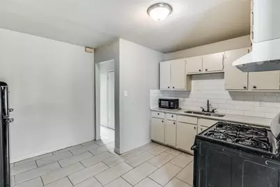 7909 Wanebe Drive, Dallas, TX 75235 - Photo 9