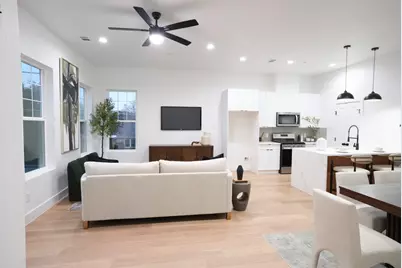 629 N Tyler Street #102, Dallas, TX 75208 - Photo 3