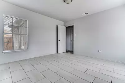 7911 Wanebe Drive, Dallas, TX 75235 - Photo 5