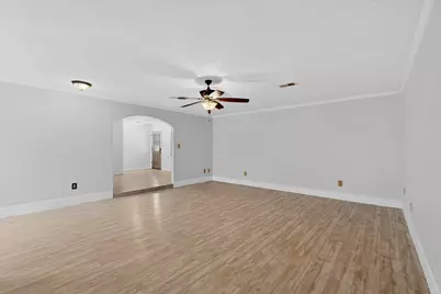 412 Elaine Drive, Irving, TX 75060 - Photo 13