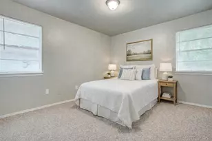 919 Southloop Dr, Duncanville, TX 75137 - Photo 5