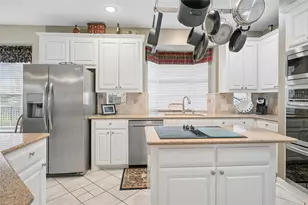 405 Royal Colonnade, Arlington, TX 76011 - Photo 13