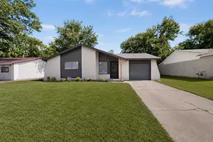 1304 Glynn Oaks Dr, Arlington, TX 76010 - Photo 1