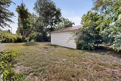 1304 Glynn Oaks Drive, Arlington, TX 76010 - Photo 21