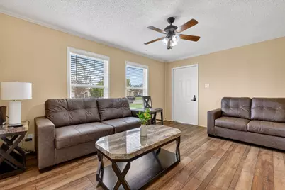 2108 SE 19th Street, Mineral Wells, TX 76067 - Photo 9