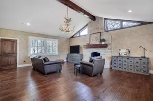 132 S Briaroaks Rd, Burleson, TX 76028 - Photo 7