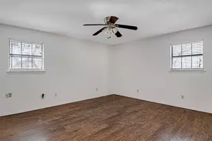 132 S Briaroaks Rd, Burleson, TX 76028 - Photo 17