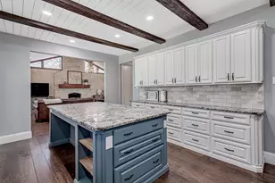 132 S Briaroaks Rd, Burleson, TX 76028 - Photo 11