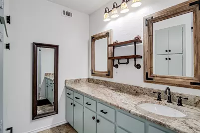 132 S Briaroaks Road, Burleson, TX 76028 - Photo 19