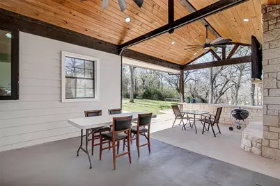 132 S Briaroaks Road, Burleson, TX 76028 - Photo 15