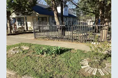 313 SW 6th Street, Grand Prairie, TX 75051 - Photo 33