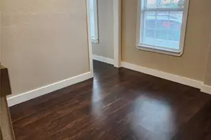 313 SW 6th St, Grand Prairie, TX 75051 - Photo 13