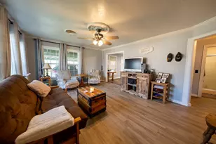 662 N Barton St, Stephenville, TX 76401 - Photo 9