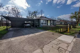 662 N Barton St, Stephenville, TX 76401 - Photo 3