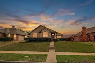 10059 Cambridge Dr, Frisco, TX 75035 - Photo 1