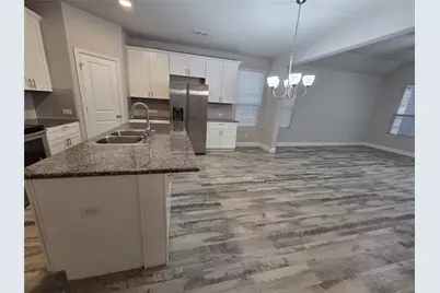 2620 Empire Street, Denton, TX 76209 - Photo 3
