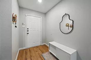 636 Capricorn St, Cedar Hill, TX 75104 - Photo 5