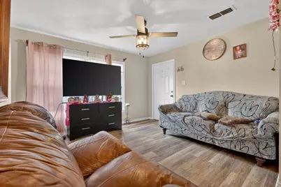 1900 SE 19th Street, Mineral Wells, TX 76067 - Photo 3