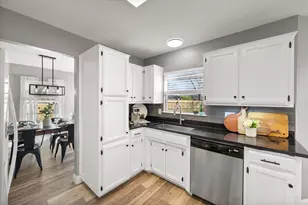 2700 Yorkfield Ct, Arlington, TX 76001 - Photo 19