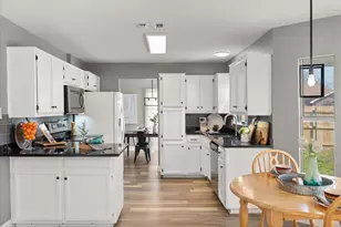 2700 Yorkfield Ct, Arlington, TX 76001 - Photo 23