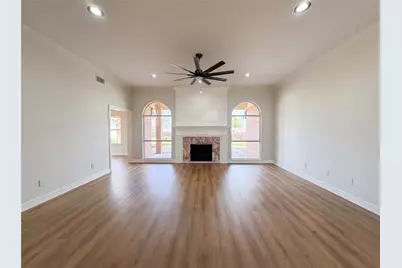 2808 Coventry Road, Crowley, TX 76036 - Photo 3