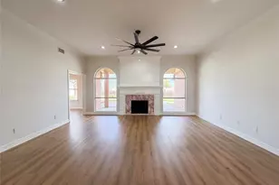 2808 Coventry Rd, Crowley, TX 76036 - Photo 3