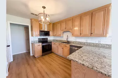 2808 Coventry Road, Crowley, TX 76036 - Photo 5