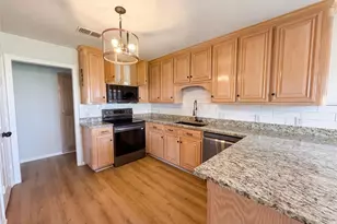 2808 Coventry Rd, Crowley, TX 76036 - Photo 5