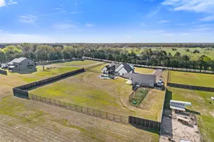 4933 Co Rd 2208, Greenville, TX 75402 - Photo 31