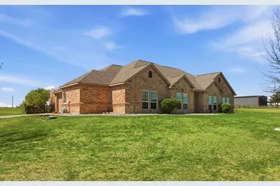 109 Heritage Parkway W, Decatur, TX 76234 - Photo 5
