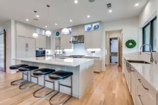 3918 Lively Ln, Dallas, TX 75220 - Photo 11