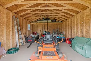 9708 Puma Tr, Godley, TX 76044 - Photo 37