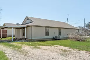 301 Lipscomb St, Cleburne, TX 76031 - Photo 19