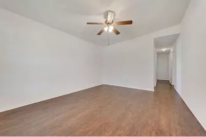 301 Lipscomb Street, Cleburne, TX 76031 - Photo 5