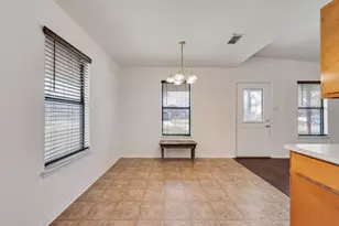 301 Lipscomb St, Cleburne, TX 76031 - Photo 7