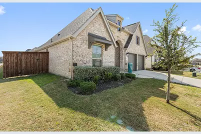 3733 Blue Stream Drive, Little Elm, TX 75068 - Photo 3