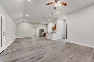 1708 Wright St, Greenville, TX 75401 - Photo 3