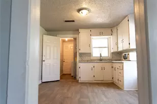 707 Ritchey St, Gainesville, TX 76240 - Photo 11