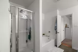 9831 Whistler Dr, Dallas, TX 75217 - Photo 13