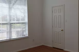 5504 Foxfire Ln, The Colony, TX 75056 - Photo 9