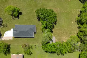115 Gibson Ln, Valley View, TX 76272 - Photo 3