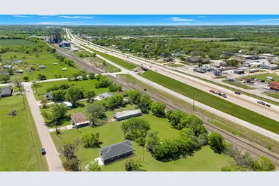 115 Gibson Lane, Valley View, TX 76272 - Photo 5