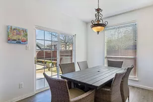 405 Stoneleigh Cir, Lake Dallas, TX 75065 - Photo 7