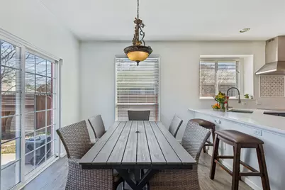 405 Stoneleigh Circle, Lake Dallas, TX 75065 - Photo 9