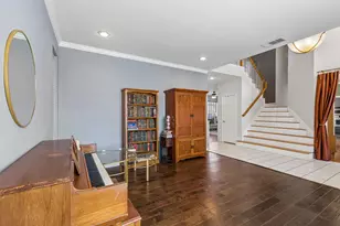 405 Stoneleigh Cir, Lake Dallas, TX 75065 - Photo 3