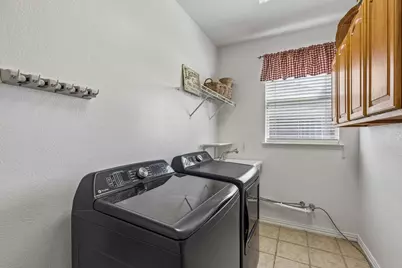 405 Stoneleigh Circle, Lake Dallas, TX 75065 - Photo 31